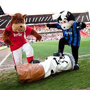 Floyd the Dog and Harvey the Cat take it out on 'The Evil Weed at Charlton Athletic